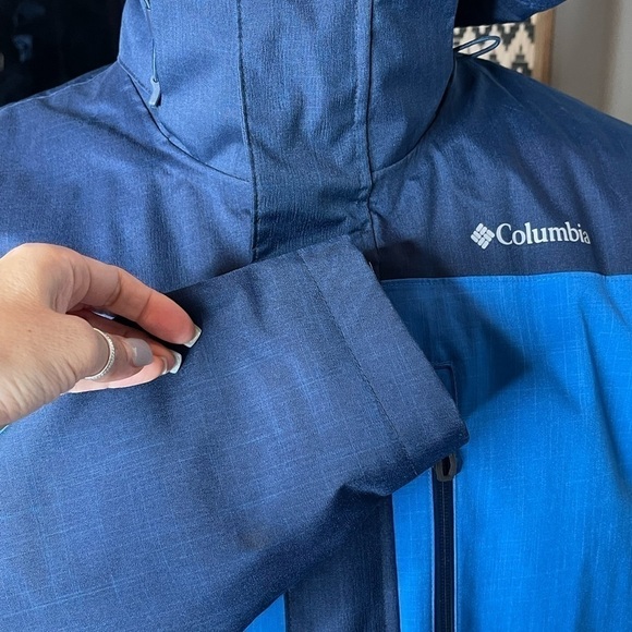 Columbia Omni-Tech Insulated Blue Jacket Zipper Snap Button Closure Size Large - Picture 15 of 16
